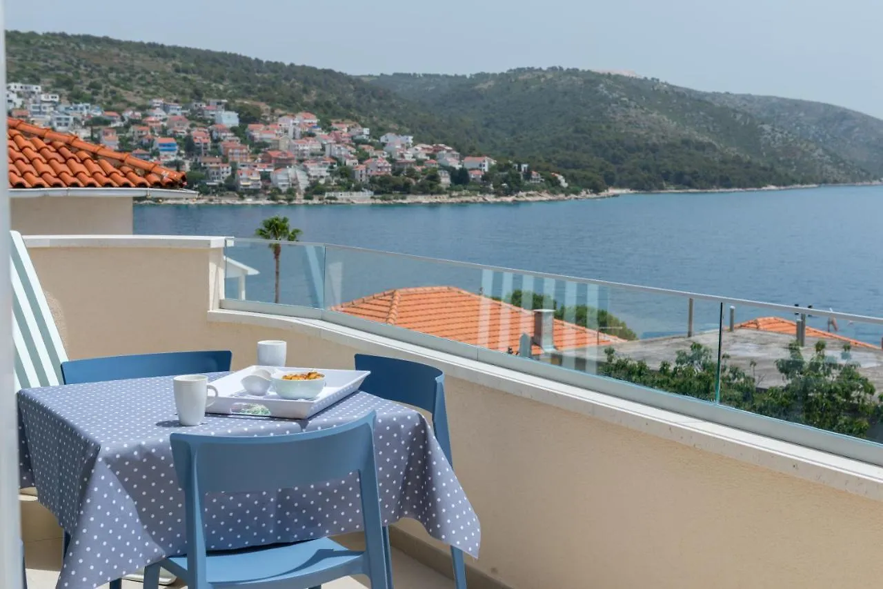 Spacious Modern Apartment Miljak - 1Min To The Beach Trogir Kroatien