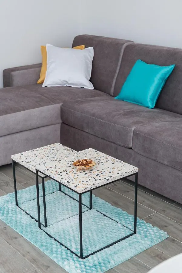 Spacious Modern Apartment Miljak - 1Min To The Beach Traù 0*,  Croazia